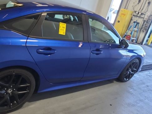 Used 2023 Honda Civic Sport image 7