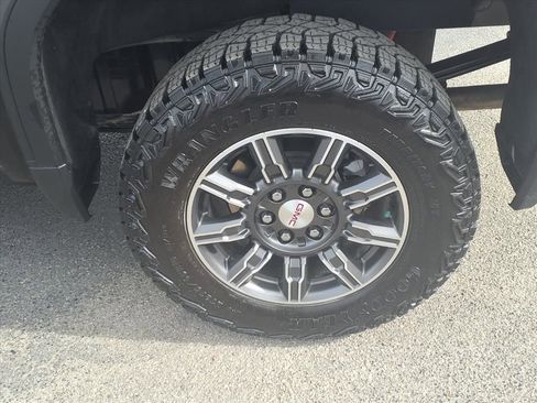 Certified 2025 GMC Sierra 1500 AT4 image 21