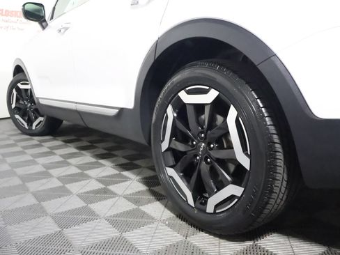 Used 2025 Kia Telluride S AWD/4WD image 12