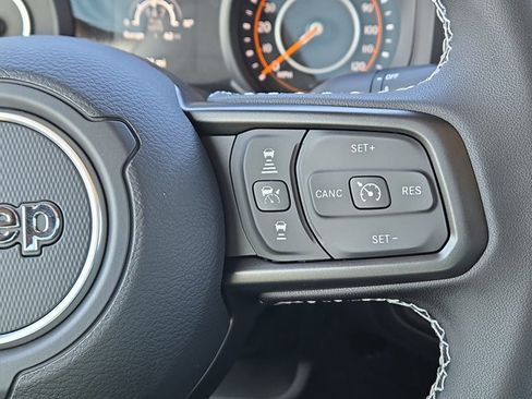 New 2025 Jeep Gladiator Sport image 22