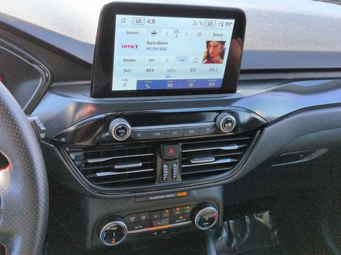 Used 2025 Ford Escape ST-Line FWD image 23