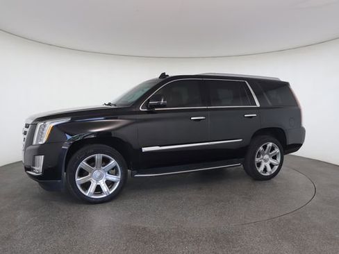 Used 2019 Cadillac Escalade Luxury AWD/4WD image 5