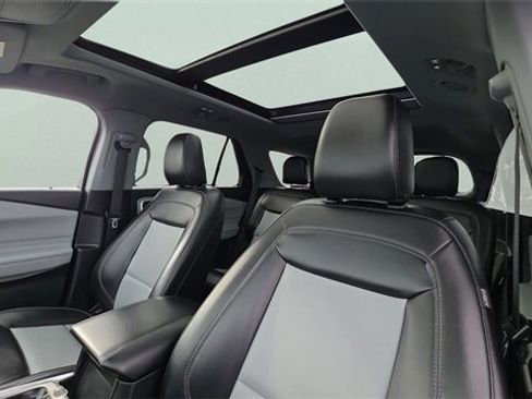 Used 2022 Ford Explorer XLT w/ Equipment Group 202A image 16