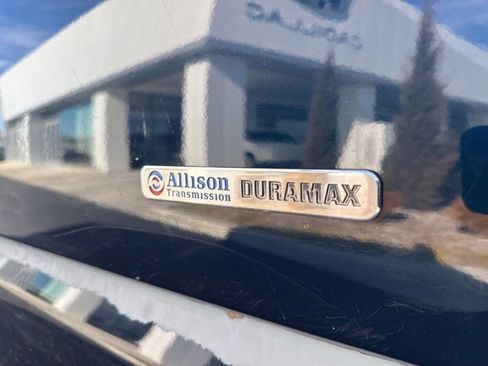 Used 2007 GMC Sierra 2500 SLT w/ Heavy-Duty Power Package image 5