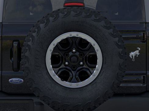 New 2025 Ford Bronco Outer Banks w/ Sasquatch Package image 24