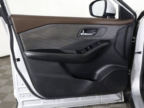 Used 2021 Nissan Rogue SV image 20