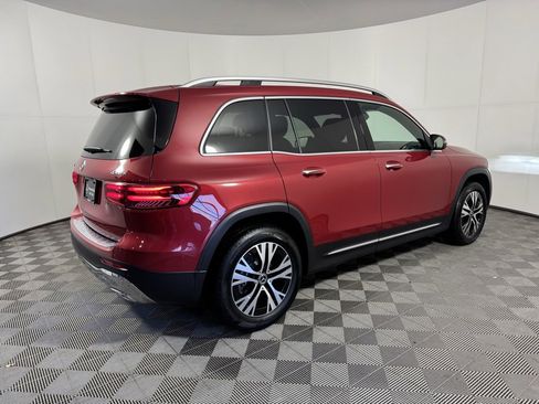 Certified 2025 Mercedes-Benz GLB 250 4MATIC image 5