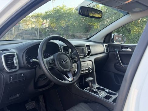 Used 2017 Kia Sportage LX FWD image 11