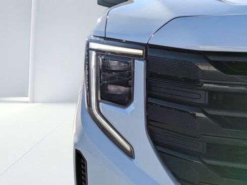 Used 2024 GMC Sierra 1500 Elevation w/ X31 Off-Road Package image 8