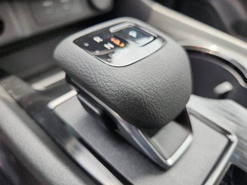 New 2025 Nissan Rogue SV w/ SV Premium Package image 8