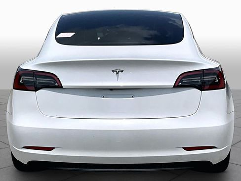 Used 2023 Tesla Model 3 Standard Range RWD image 4