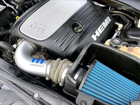 Used 2015 Chrysler 300 C w/ Harman/Kardon Audio Group image 33