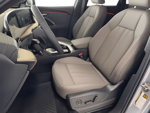 New 2025 Audi Q5 Premium w/ 19" Wheel Package image 5