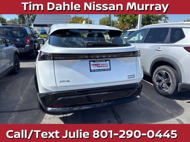 Used 2024 Nissan Ariya AWD image 9
