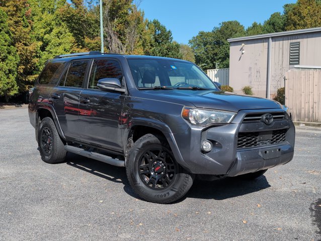 Used 2020 Toyota 4Runner SR5 Premium w/ Moonroof Package RWD image 3
