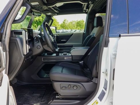 Used 2026 GMC Hummer EV SUV image 15