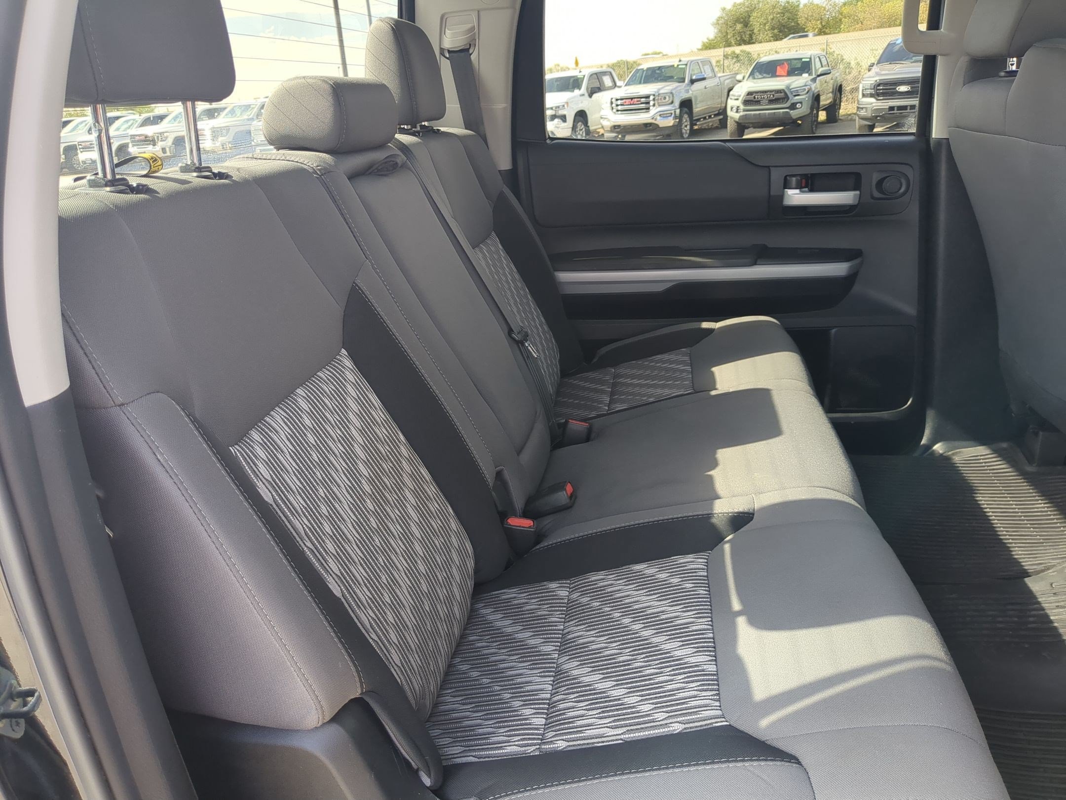 Used 2018 Toyota Tundra SR5 w/ TRD Off Road Package AWD/4WD image 28