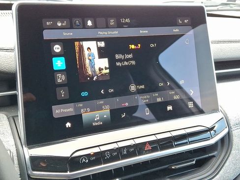 Used 2023 Jeep Compass Latitude w/ Convenience Group image 19