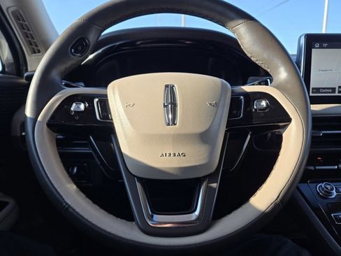 Used 2022 Lincoln Corsair AWD w/ Equipment Group 101A image 19