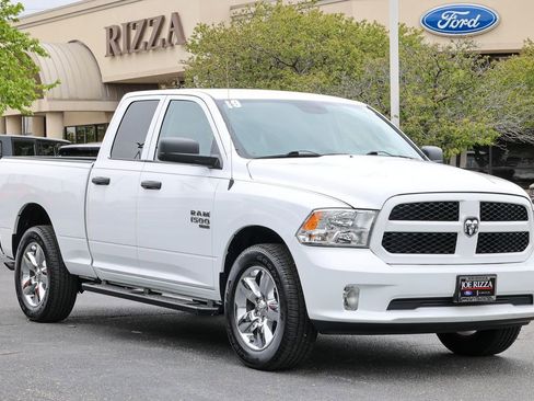 Used 2019 RAM 1500 Express w/ Express Value Package AWD/4WD image 14