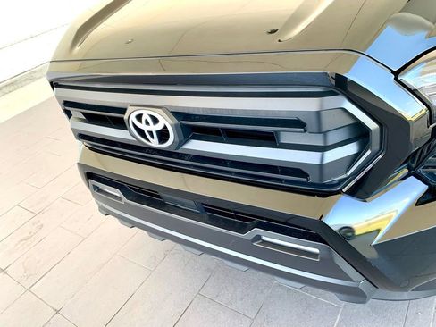 Used 2025 Toyota Tacoma SR5 RWD image 2