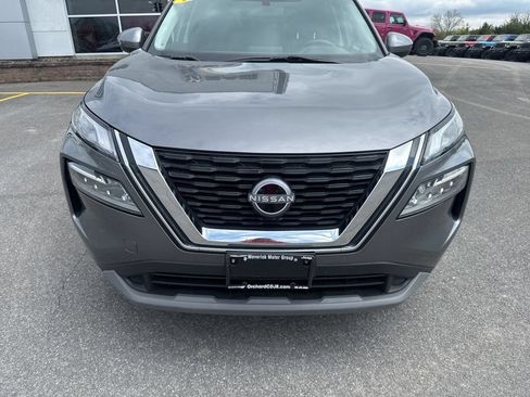 Used 2023 Nissan Rogue SV AWD/4WD image 9