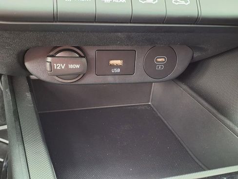 Used 2025 Hyundai Elantra Hybrid FWD image 27