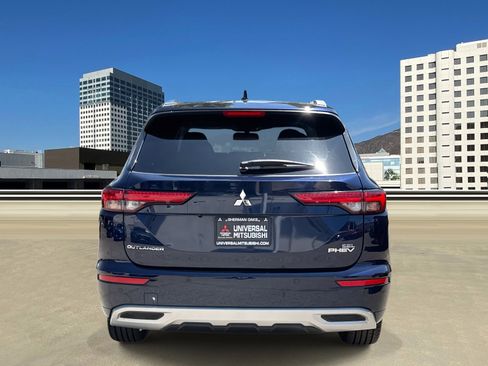 Used 2023 Mitsubishi Outlander SEL image 4