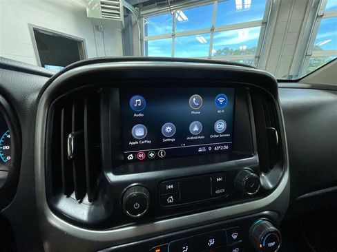 Used 2022 Chevrolet Colorado LT w/ Fleet Safety Package RWD image 16