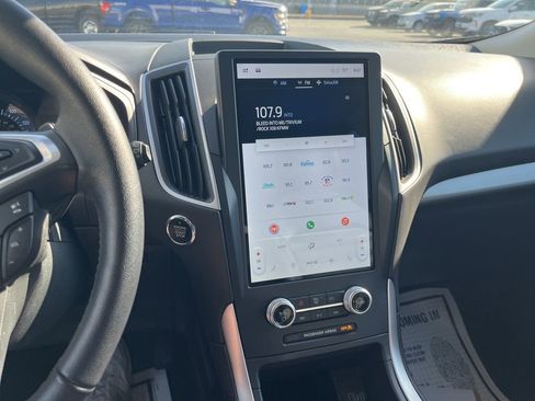 Used 2023 Ford Edge SEL w/ Convenience Package image 17