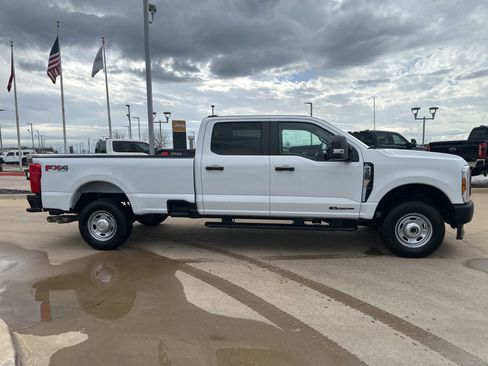 Used 2025 Ford F250 XL w/ FX4 Off-Road Package image 7
