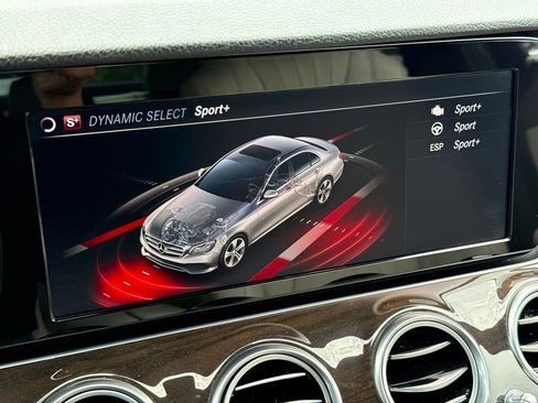 Certified 2019 Mercedes-Benz E 300 image 6