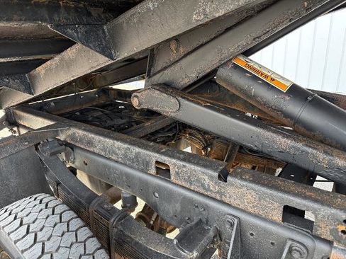 Certified 2021 Ford F550 4x4 Regular Cab Super Duty image 30