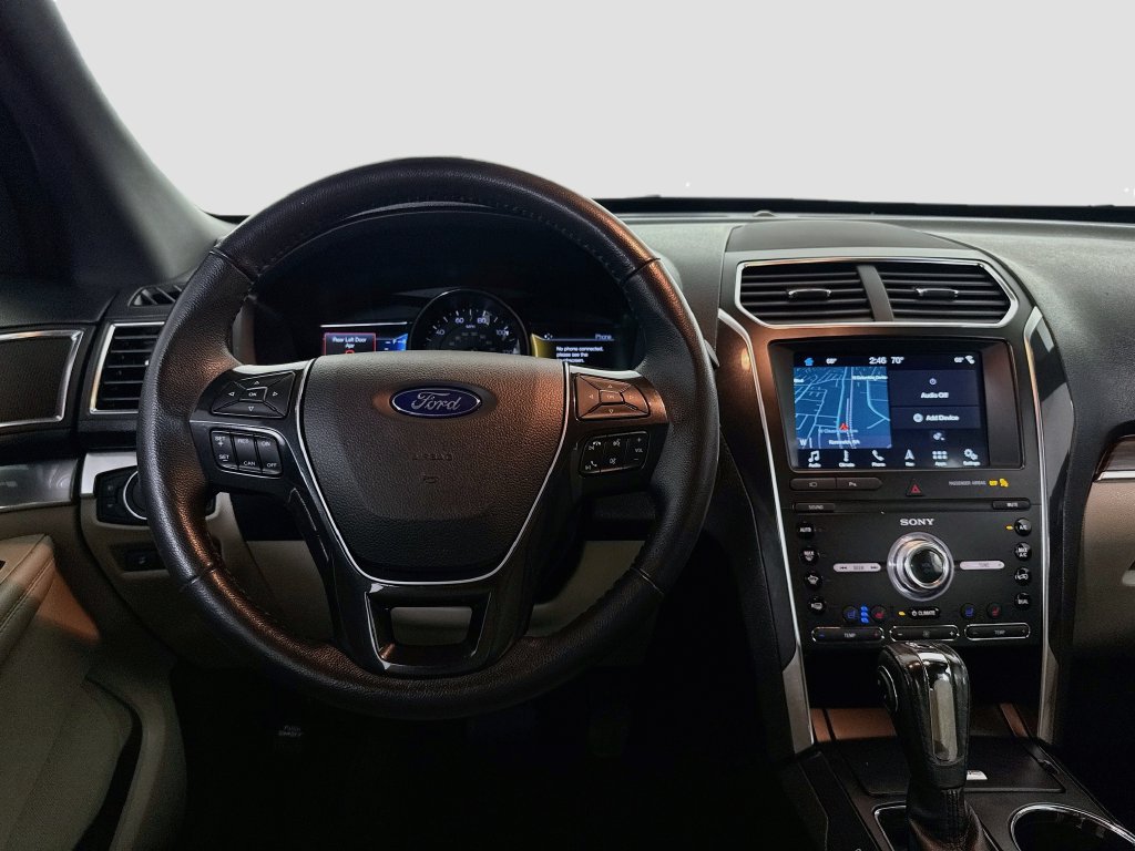 Used 2019 Ford Explorer Limited w/ Class III Trailer Tow Package AWD/4WD image 24