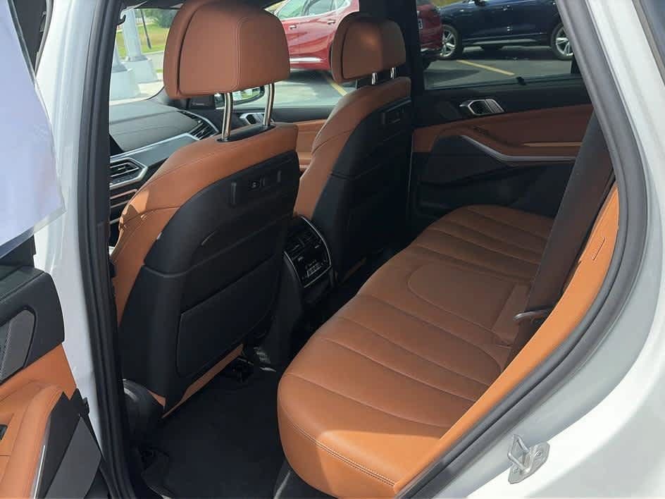 Used 2022 BMW X5 M50i w/ Executive Package AWD/4WD image 19