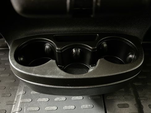 Used 2025 RAM ProMaster 2500 w/ Convenience Group image 22