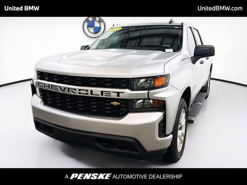 Used 2022 Chevrolet Silverado 1500 Custom w/ Safety Confidence Package image 1