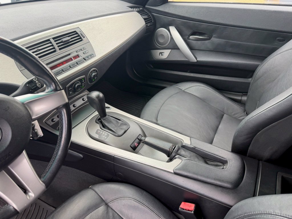 Used 2003 BMW Z4 2.5i RWD image 12