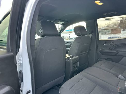 Used 2024 GMC Canyon Elevation w/ Convenience Package image 23