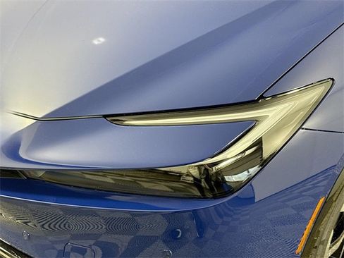 Certified 2025 Toyota Prius Plug-In Hybrid image 3