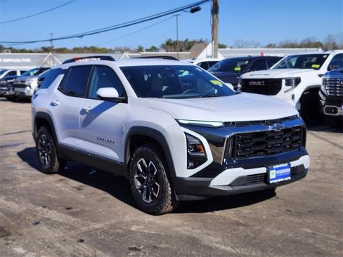 Used 2026 Chevrolet Equinox ACTIV w/ Convenience Package III image 7