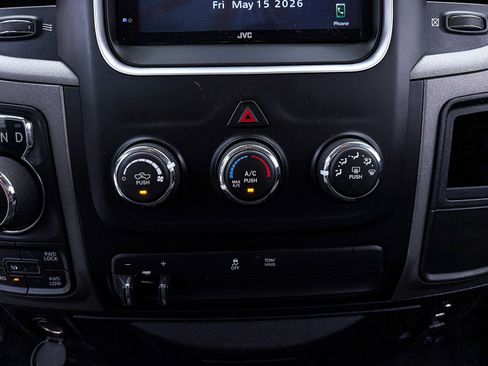 Used 2017 RAM 1500 Express AWD/4WD image 14