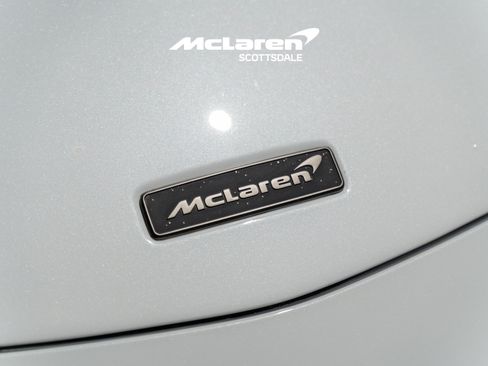 Used 2026 McLaren Artura RWD image 20