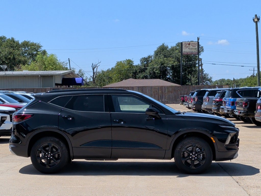 New 2026 Chevrolet Blazer LT w/ Convenience Package FWD image 9
