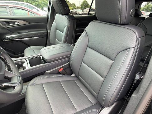 New 2026 Chevrolet Traverse LT FWD image 4