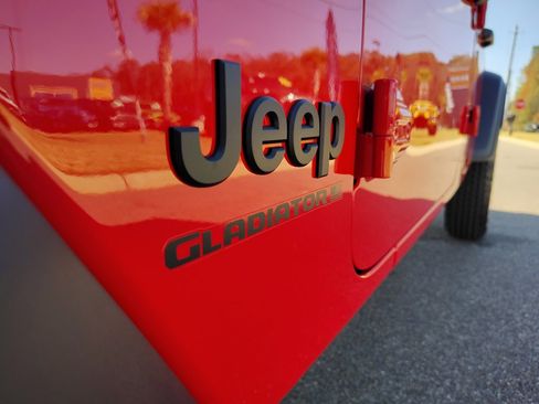 New 2026 Jeep Gladiator Sport image 6