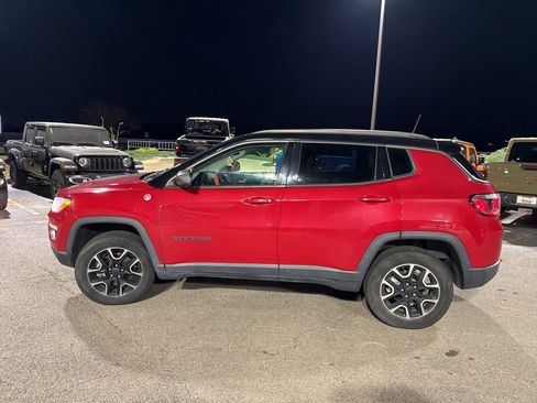 Used 2019 Jeep Compass Trailhawk image 5
