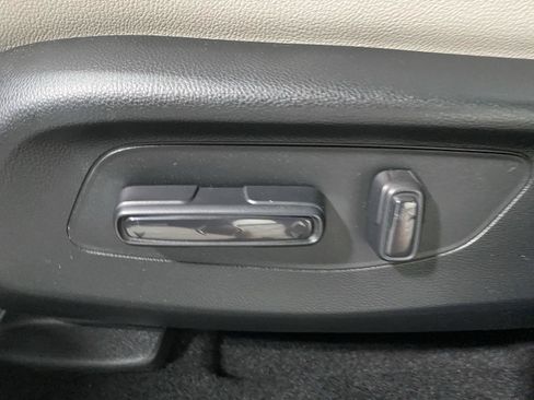 Used 2026 Honda HR-V EX-L image 18