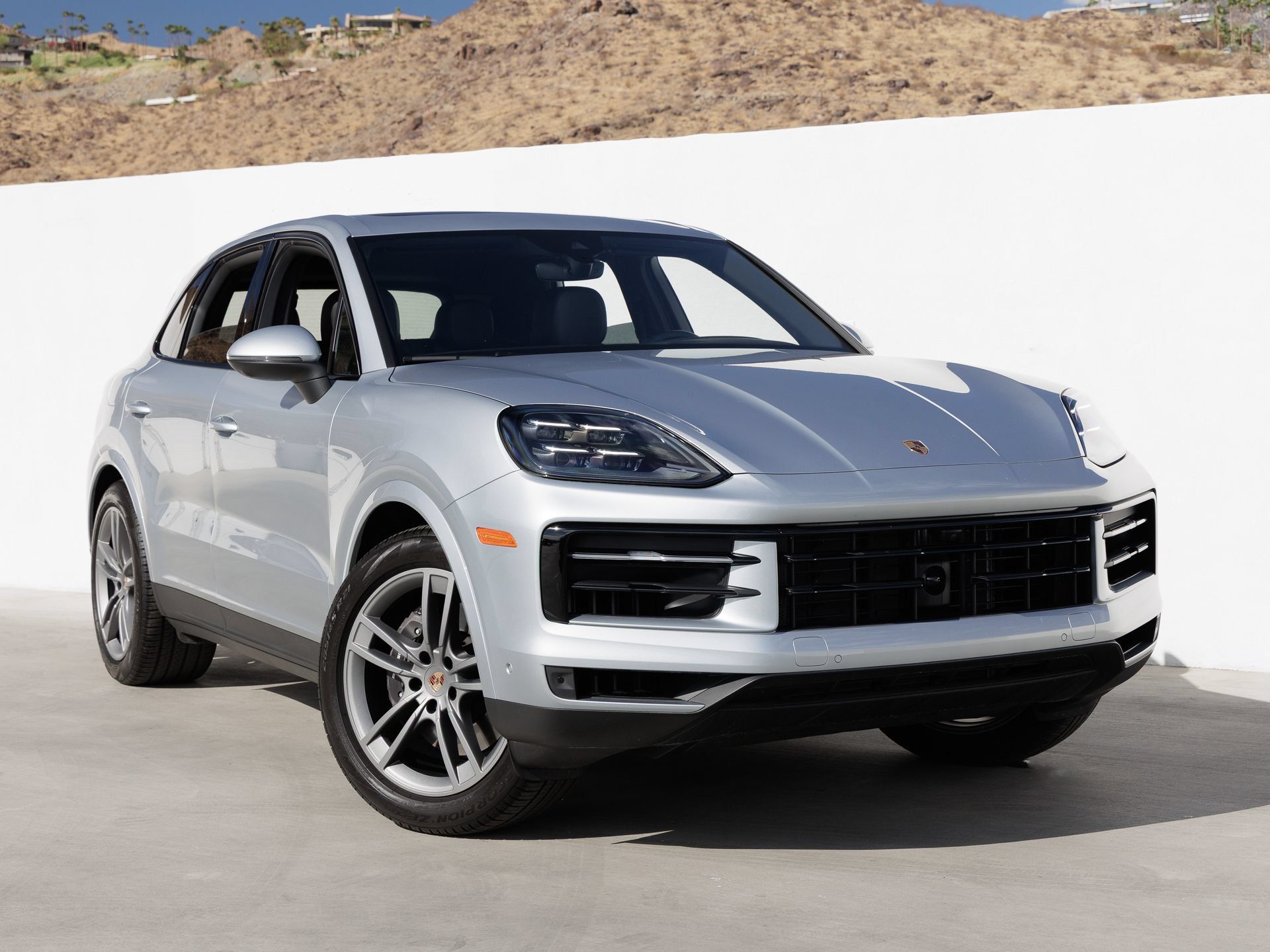 Certified 2025 Porsche Cayenne AWD/4WD image 9