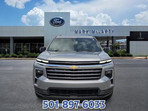 Used 2024 Chevrolet Traverse LT FWD image 8